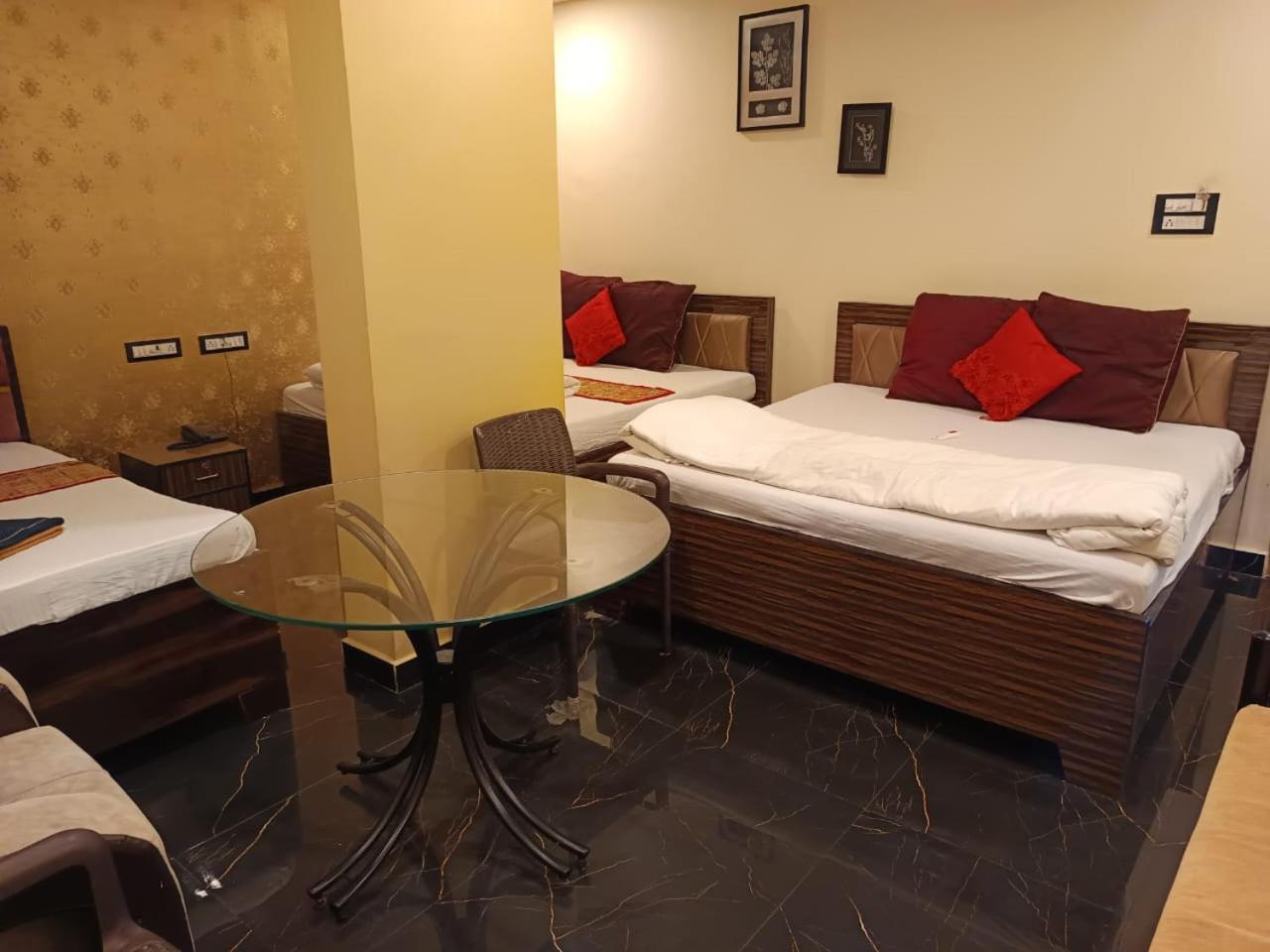 Hotel Golden Plaza Vashi Exterior photo